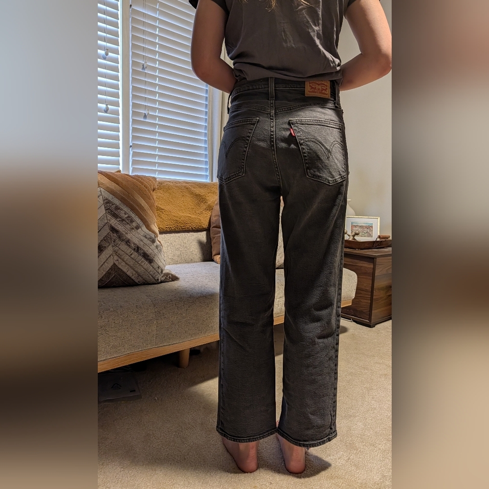 Levi's  Ribcage Straight-Leg Jeans